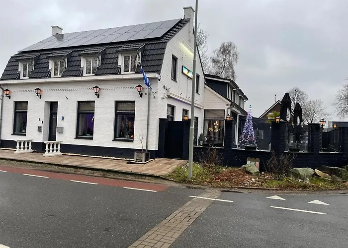 Santorini Gæstehus Maasbree